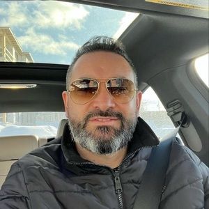 Meet your Posher, Jonathan